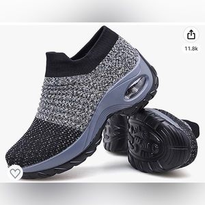 Women’s walking shoes